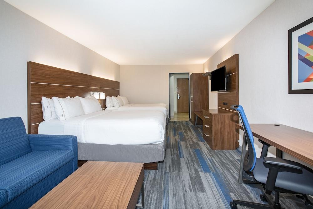 Holiday Inn Express Kansas City - At The Legends! By Ihg Bonner Springs Kültér fotó