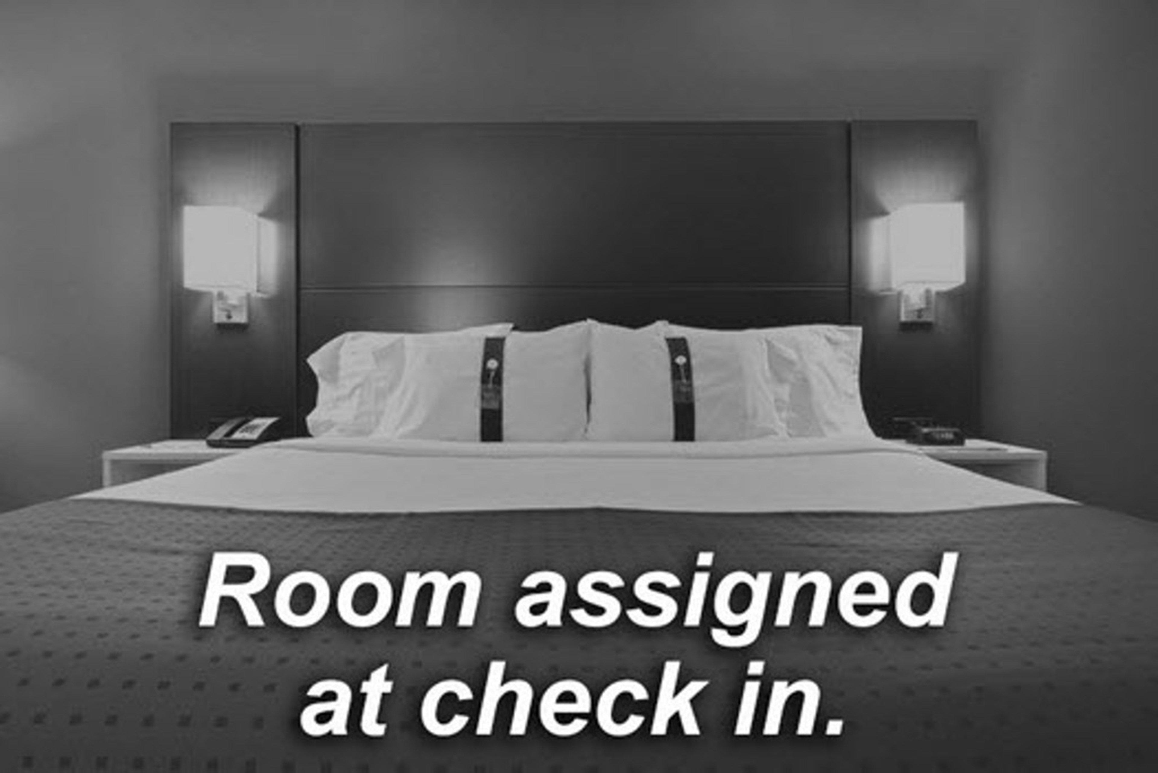 Holiday Inn Express Kansas City - At The Legends! By Ihg Bonner Springs Kültér fotó